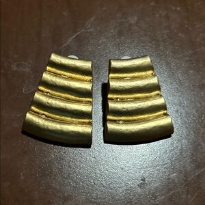 Unsigned Gold Tone Textured Clip-On Earrings!